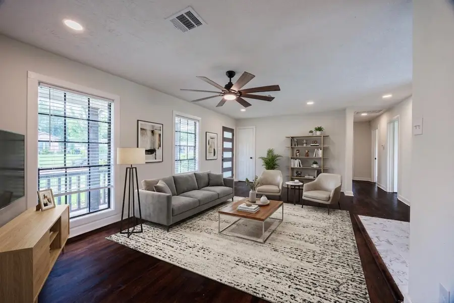 5618 Southbrook Street, Houston, TX 77033 - #2