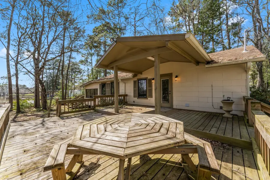 812 Lake Livingston Boulevard, Livingston, TX 77351 - #2