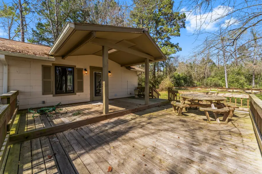 812 Lake Livingston Boulevard, Livingston, TX 77351 - #3