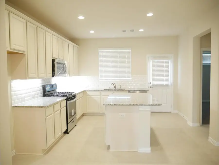 10430 Junction Peak Drive, Iowa Colony, TX 77583 - Image #2