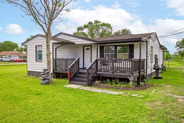 14915 Cedar Drive, Santa Fe, TX 77517