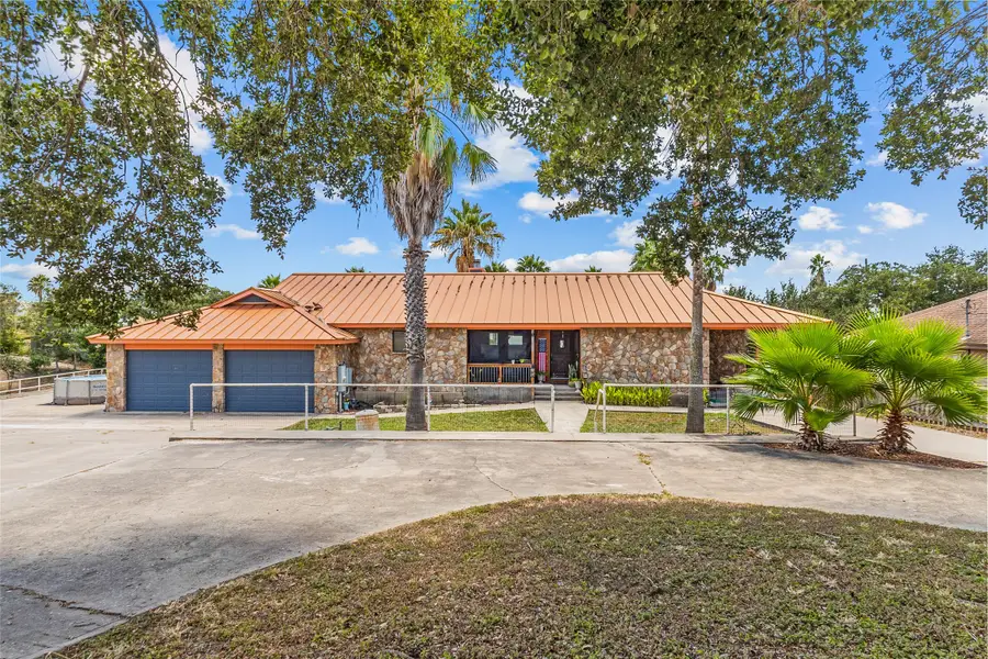 105 Knoll Trail, Sandia, TX 78383 - #2