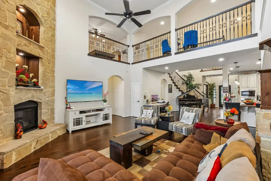 4220 Walnut Bend Drive, Friendswood, TX 77546 - #3