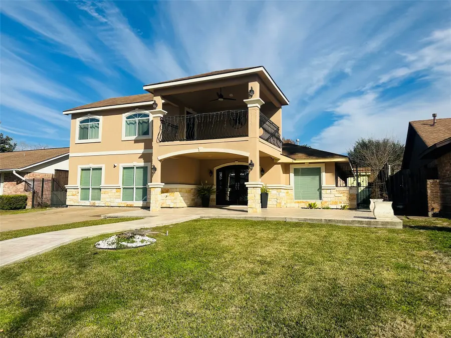 10518 Pleasanton Drive, Houston, TX 77038 - Image #2