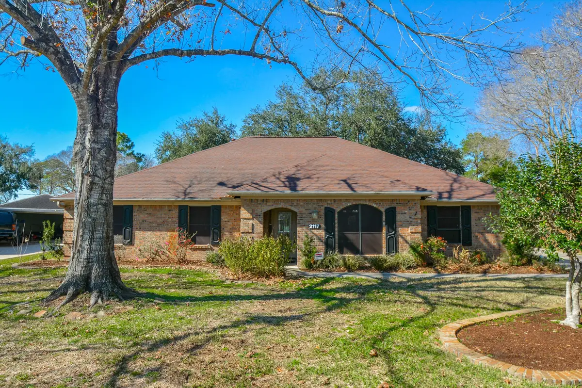 2117 W Linwood Oaks, Pearland, TX 77581 - #1