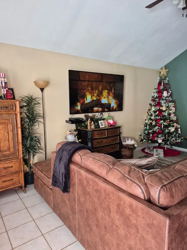 2102 Pearland Avenue, Pearland, TX 77581