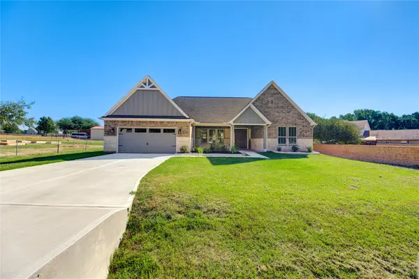 15940 Kitty Hawk Drive, Waller, TX 77484