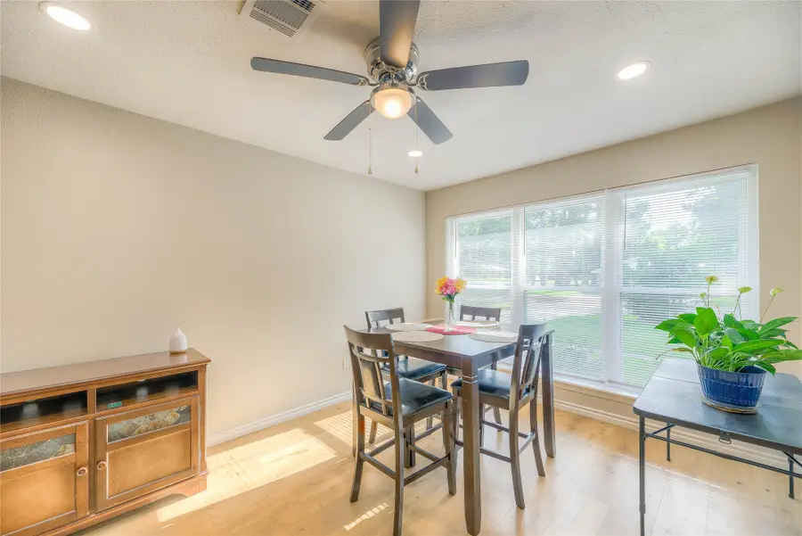 814 N Willis Avenue, Livingston, TX 77351 - #3