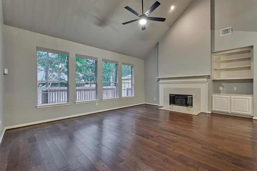 151 Bristol Bend Circle, The Woodlands, TX 77382 - Image #3