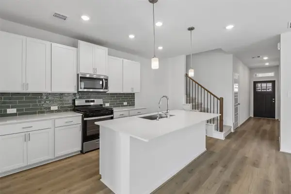 31025 Amalfi Cliff Drive, Huffman, TX 77336