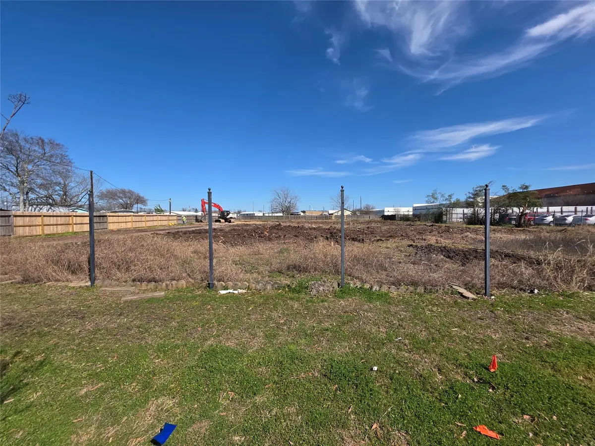 12719 Murphy Road, Stafford, TX 77477 - Image #1