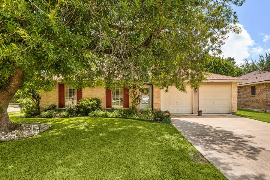 302 Forest Hills Drive, League City, TX 77573 - #3