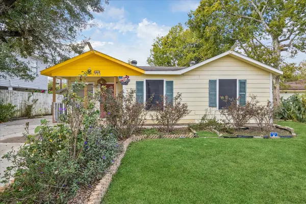 1513 Thomas Avenue, Pasadena, TX 77506