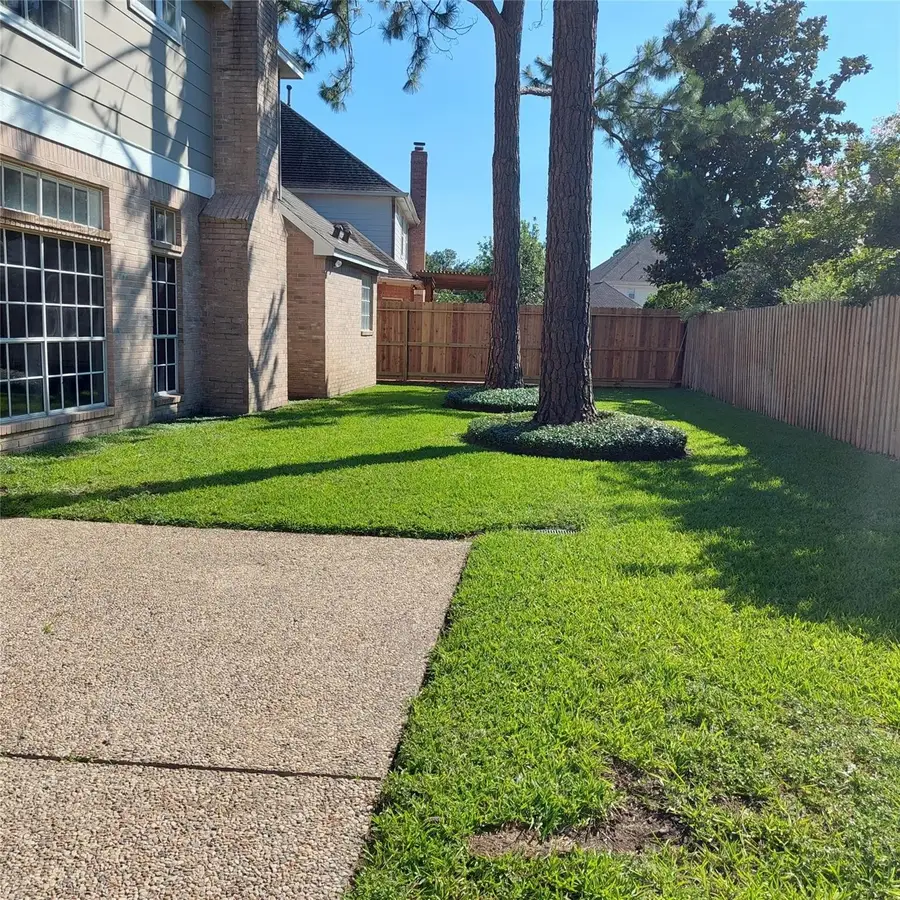 5523 Fragrant Cloud Drive, Houston, TX 77041 - Image #2