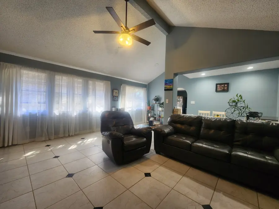 13715 Vickston Lane, Houston, TX 77014 - Image #3