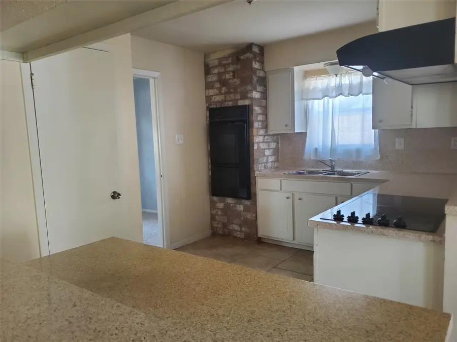 422 Skywood Drive, Houston, TX 77090 - Image #3