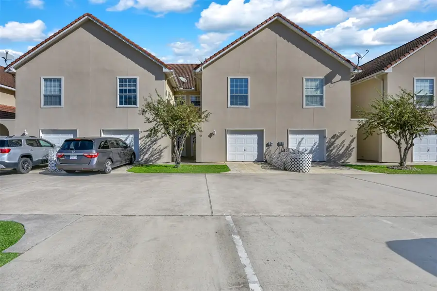 13 Regency Point, Conroe, TX 77356 - #2
