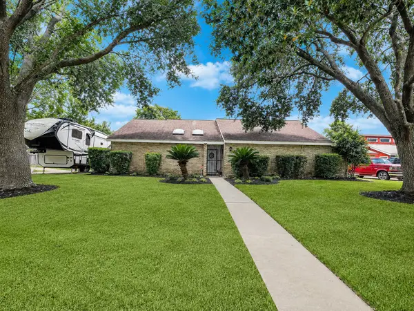 1100 Cactus Street, Baytown, TX 77521