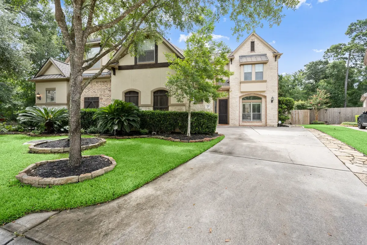 114 S Knights Crossing Drive, The Woodlands, TX 77382 - Image #1