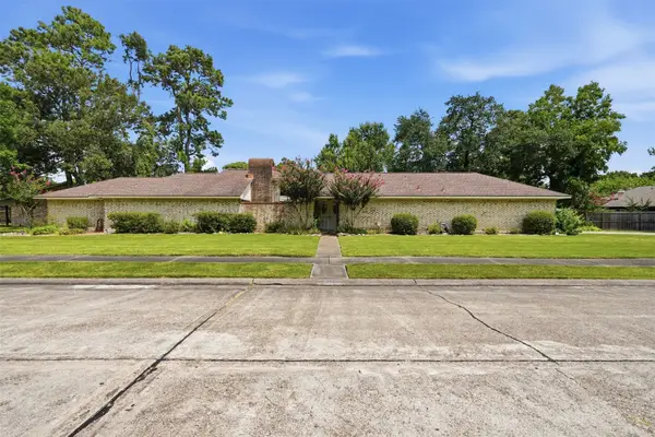 3508 Camelot Street, Baytown, TX 77521