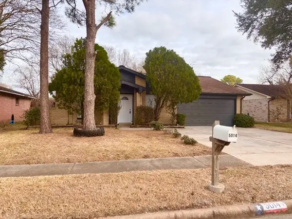 5014 Meadow Place Drive, La Porte, TX 77571