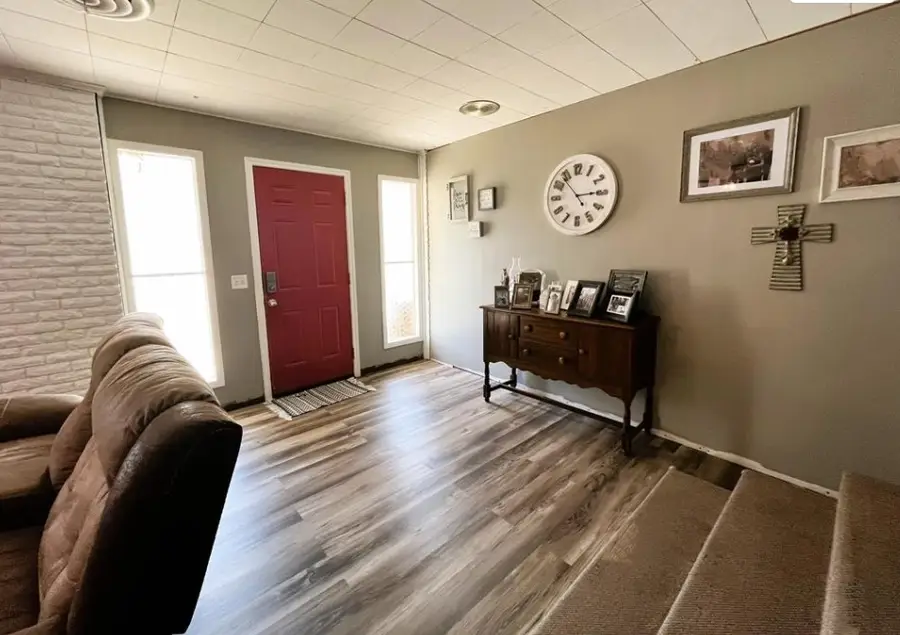 805 S 2nd Street, Ganado, TX 77962 - Image #3