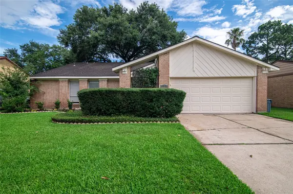 15814 Brookford Drive, Houston, TX 77059