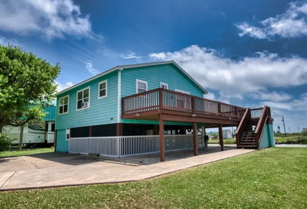 1249 County Road 202, Sargent, TX 77414