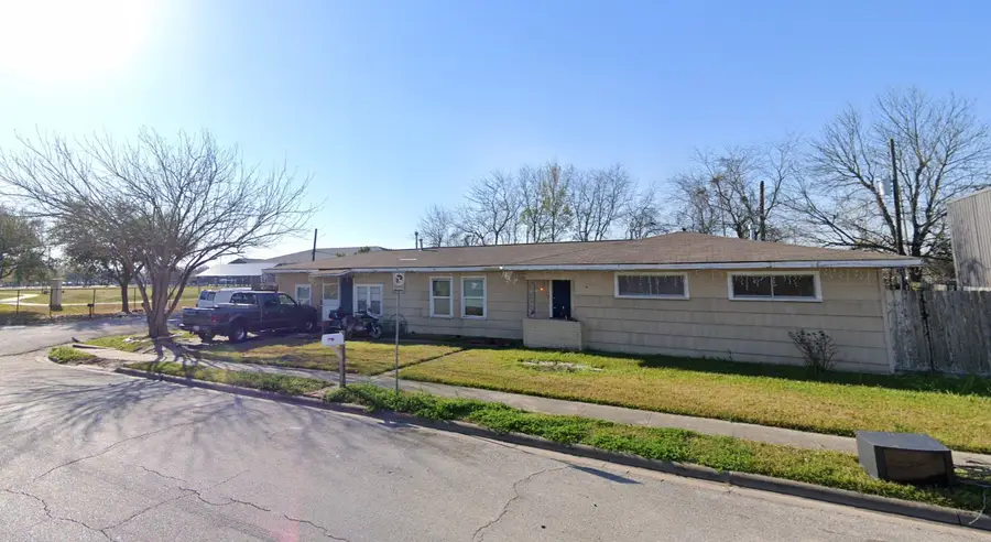 9001 Pagewood Lane, Houston, TX 77063 - Image #2