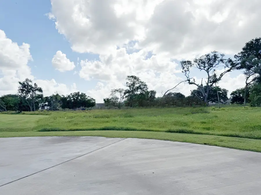 1044 Winchester Trail, Angleton, TX 77515 - #2