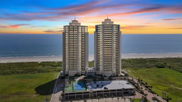 801 E Beach Drive #TW2008, Galveston, TX 77550