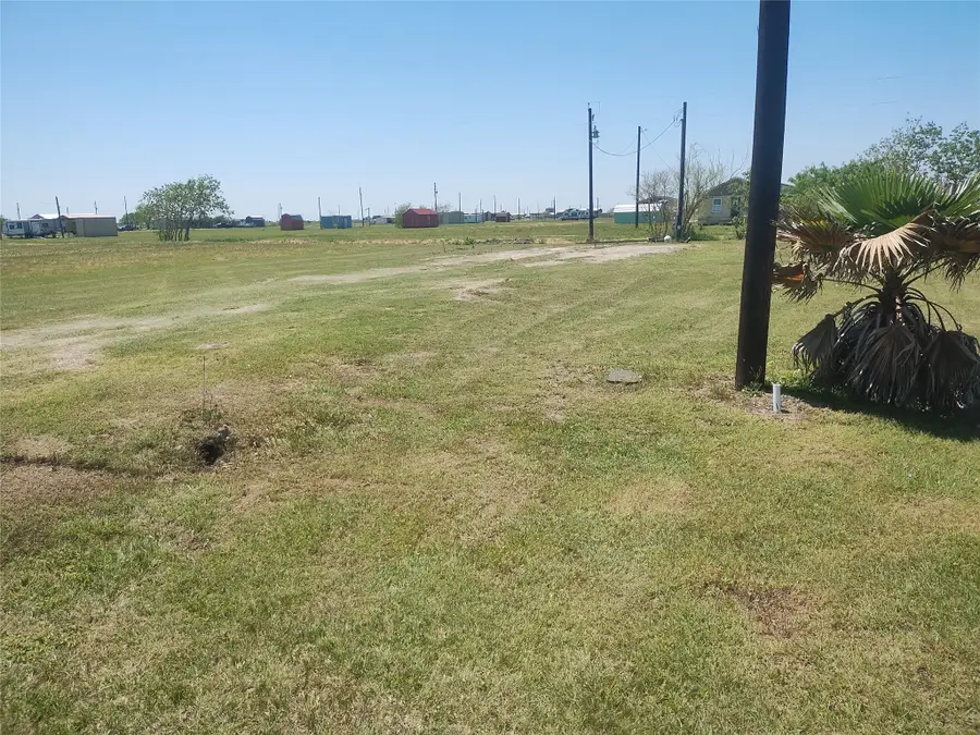 292 Haddock, Palacios, TX 77465 - #2