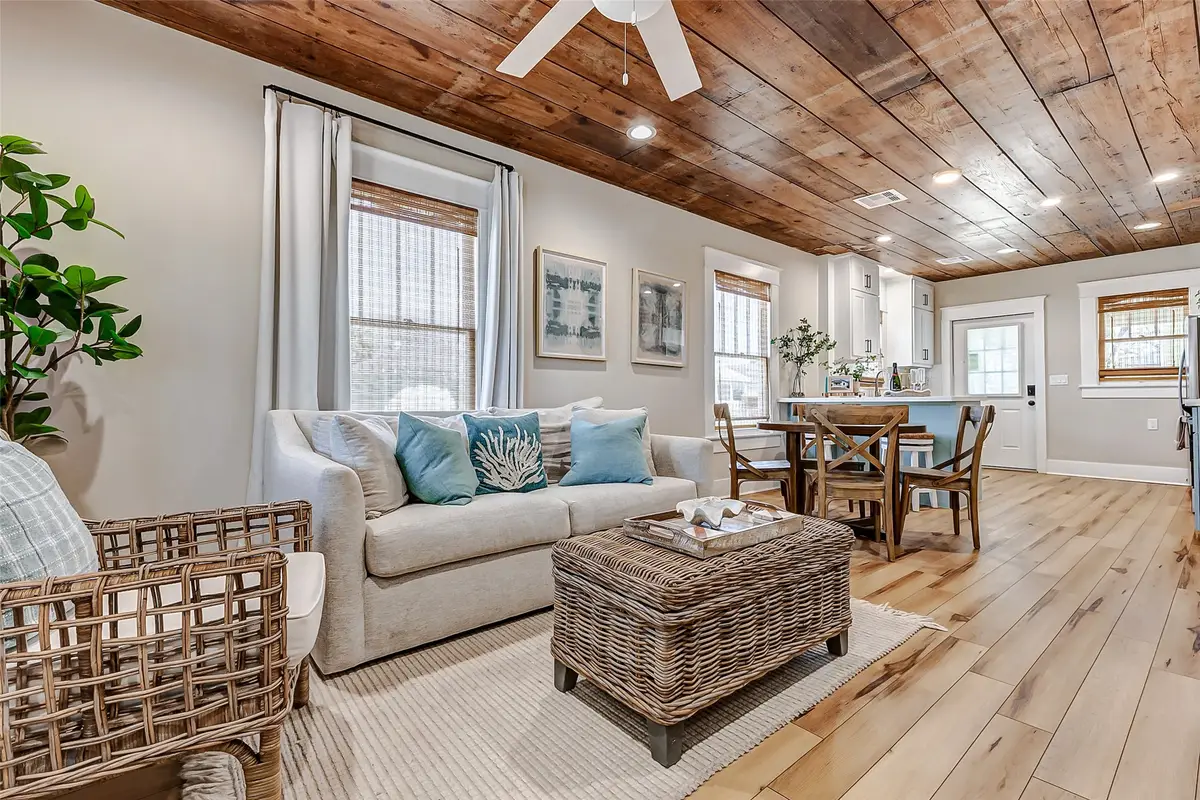 1602 40th Street, Galveston, TX 77550 - Image #1