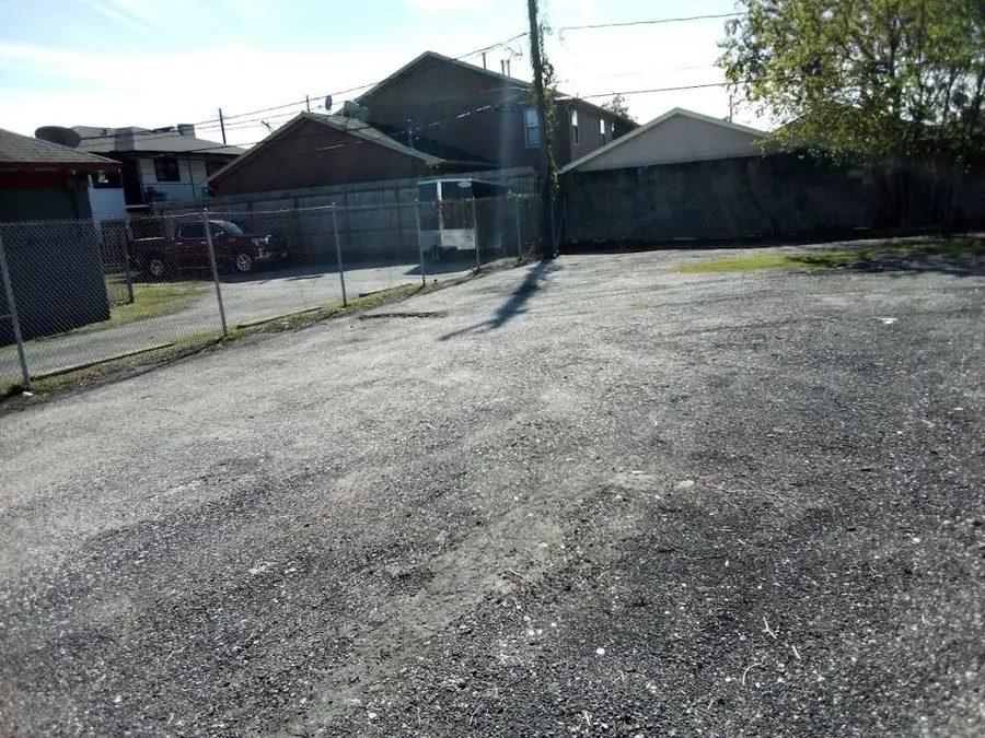 2910 Blodgett Street, Houston, TX 77004 - Image #2