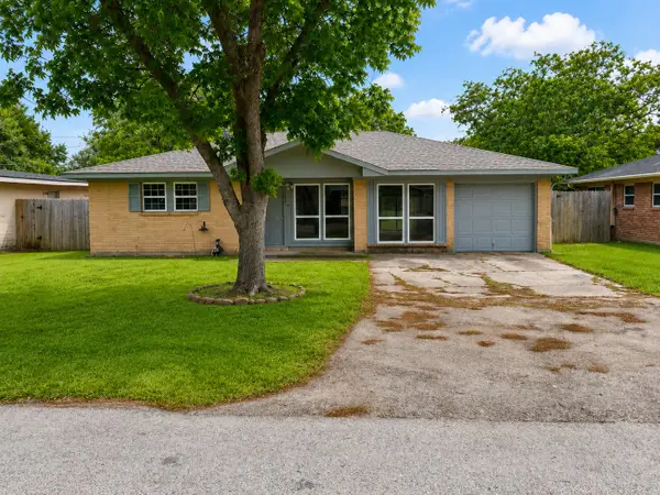 505 Moody Avenue, League City, TX 77573