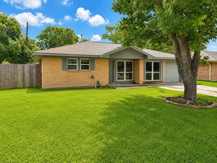 505 Moody Avenue, League City, TX 77573 - #2