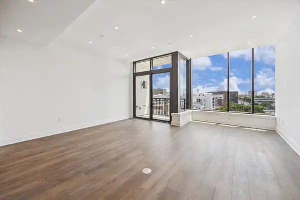 2323 W Main Street #603, Houston, TX 77098