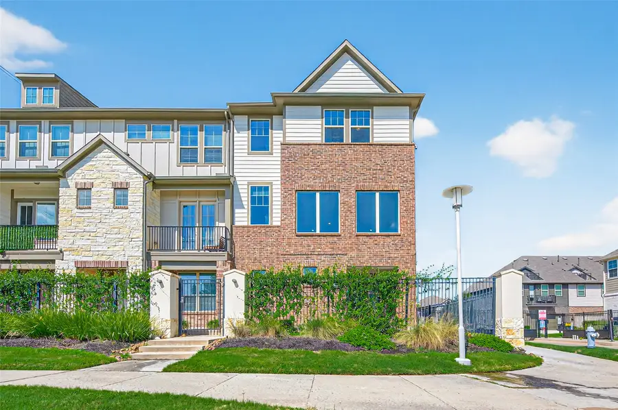 9423 Towne Lake Parkway, Cypress, TX 77433 - Image #2