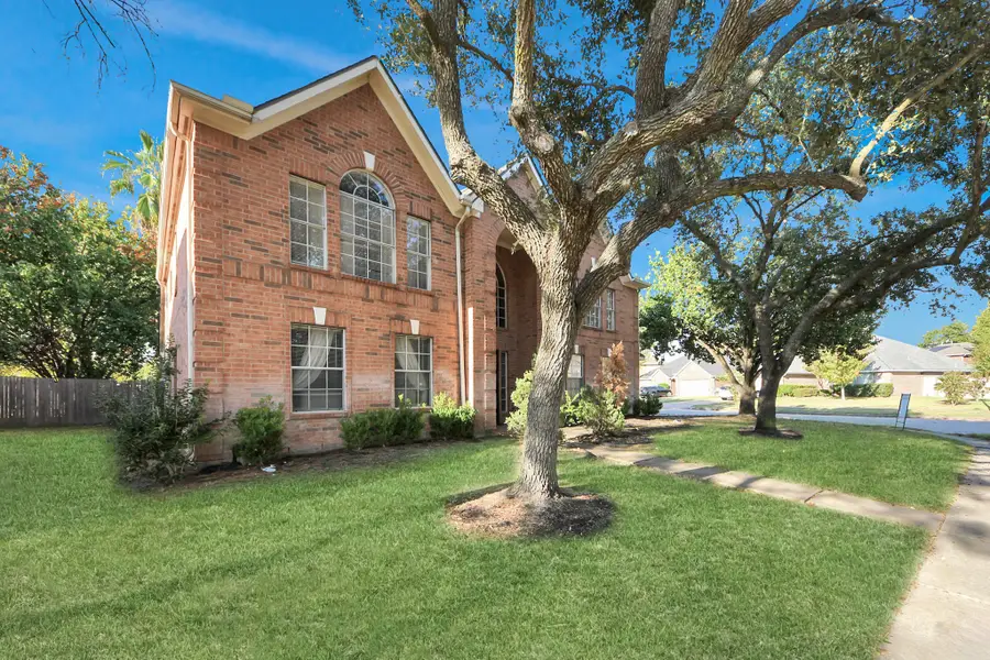 7902 Belterraza Court, Houston, TX 77083 - Image #3