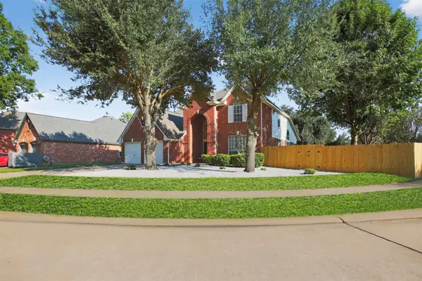 18418 Lakeview Circle, Houston, TX 77084