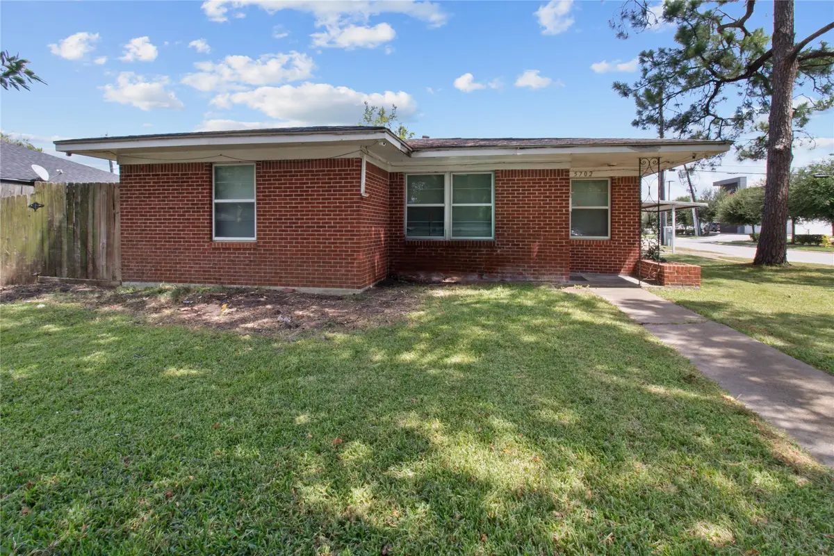 5702 Wood Creek Way, Houston, TX 77017 - Image #1