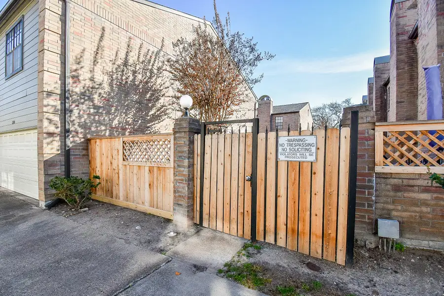 9800 Pagewood Lane #2108, Houston, TX 77042 - #2