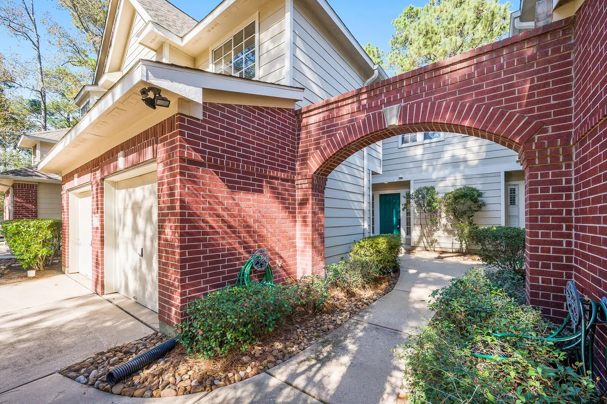 158 N Magnolia Pond Place #158E, The Woodlands, TX 77381 - Image #1
