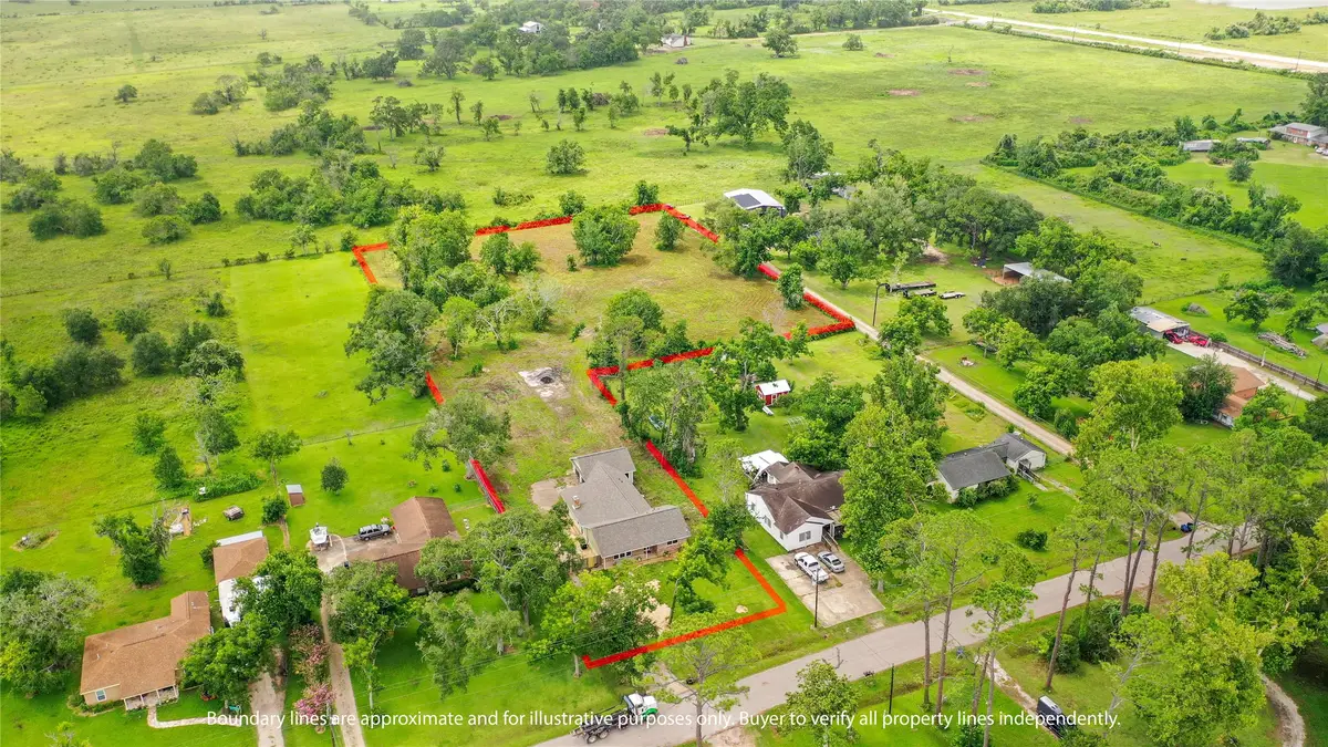 318 Primrose Road, Jones Creek, TX 77541 - Image #1