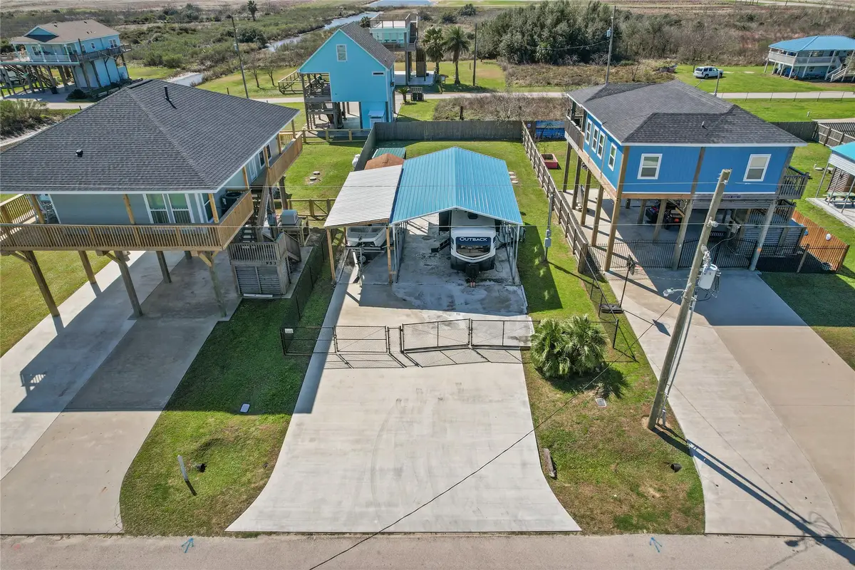 957 S Tinkle Lane, Crystal Beach, TX 77650 - #1