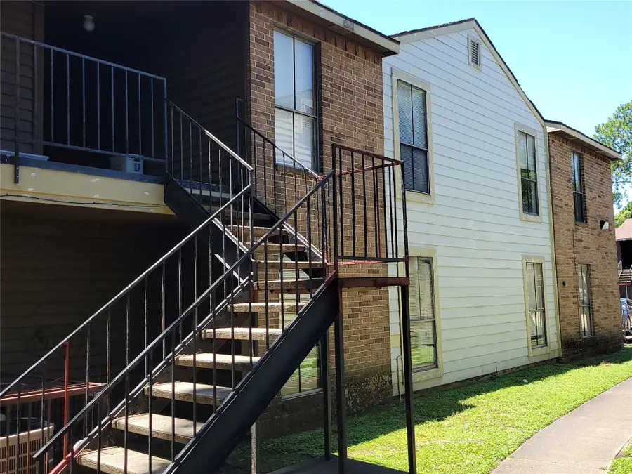 7200 W T C Jester Boulevard #24, Houston, TX 77088 - #2