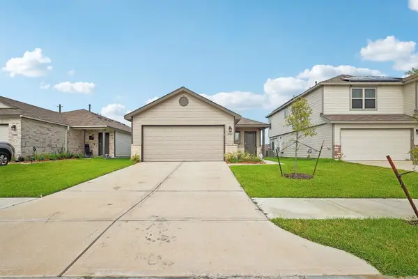 10707 Bird Of Paradise Lane, Houston, TX 77016