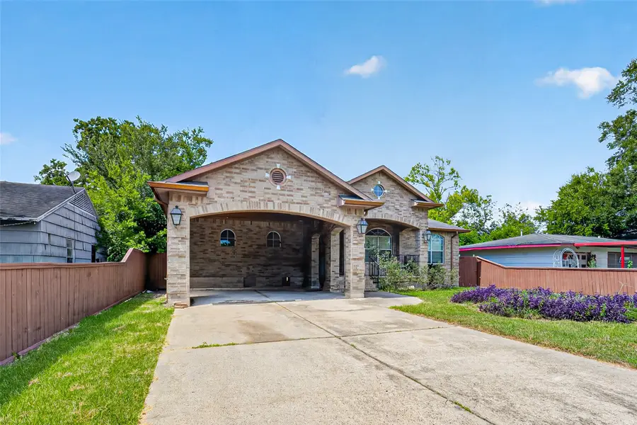 5771 Belarbor Street, Houston, TX 77033 - #3