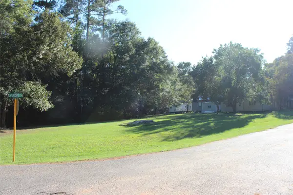 000 Evergreen Lane, Montgomery, TX 77356