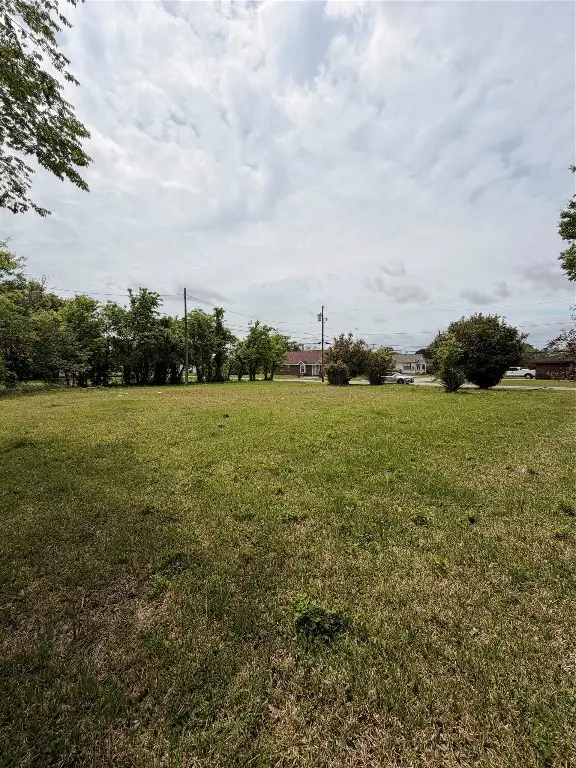 2151 Saint Anthony Street, Beaumont, TX 77701